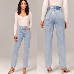 Abercrombie & Fitch Ultra High Rise 90s Straight Jean | Size 29 / 8 Regular